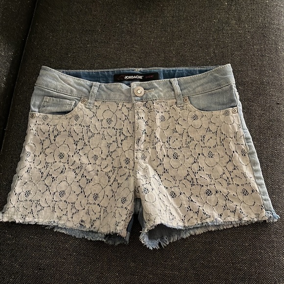 Kids shorts. - Picture 2 of 3